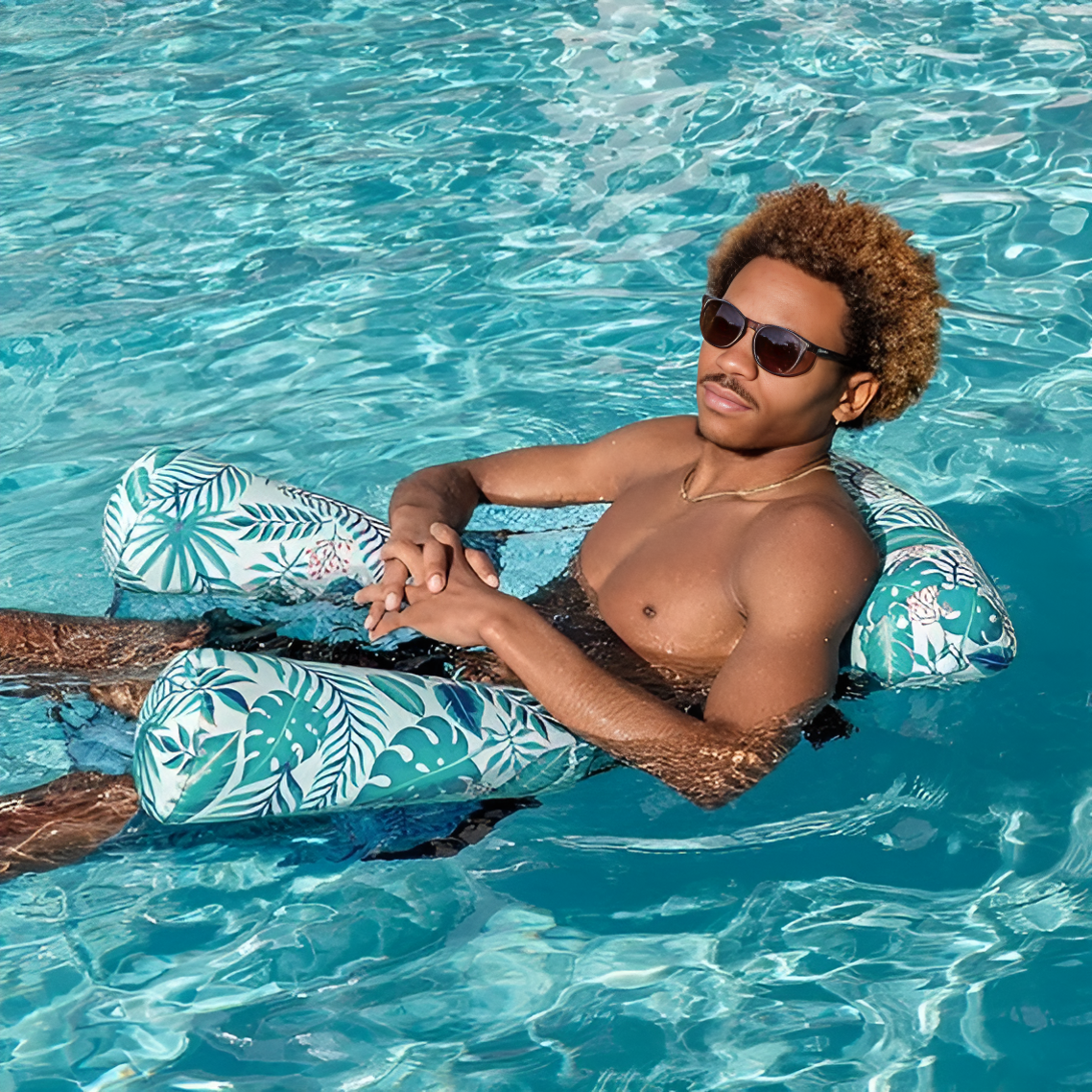 Chaises longues gonflables pour piscine